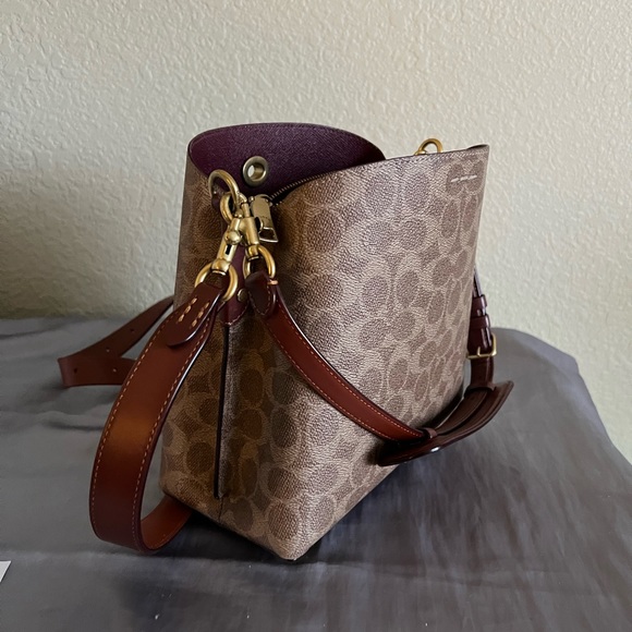 Coach Signature Canvas Willow Bucket Bag NWT - Picture 11 of 16